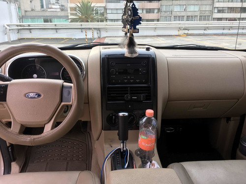 Ford Explorer 4.0 Xlt V6 4x2 Mt 2006