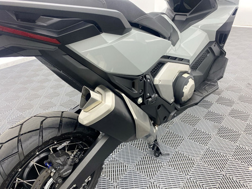Imagen 23 de 25 de Honda Xadv 750 P