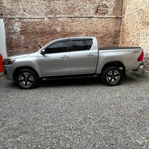 Toyota Hilux 2.8 Cd Srx 177cv 4x4 At