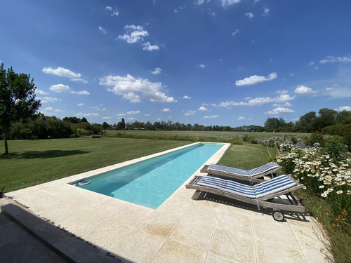 Casa De 4 Dormitorios En Lote De 2000 M2 - Club De Campo Santa Catalina