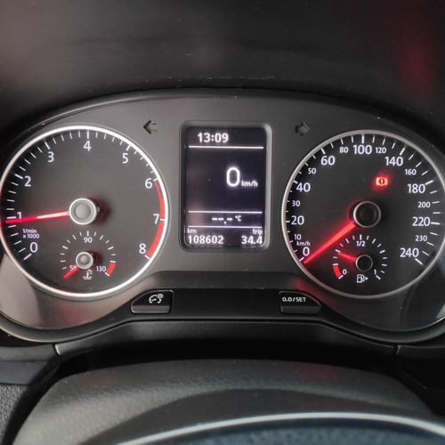 Imagem 7 de 10 de Volkswagen Fox 1.6 Msi Rock In Rio (flex) Flex Manual