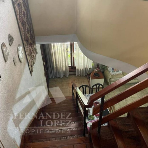 Excelente Casa En Bernal Centro