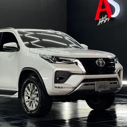 Toyota Fortuner 2.7 SRV