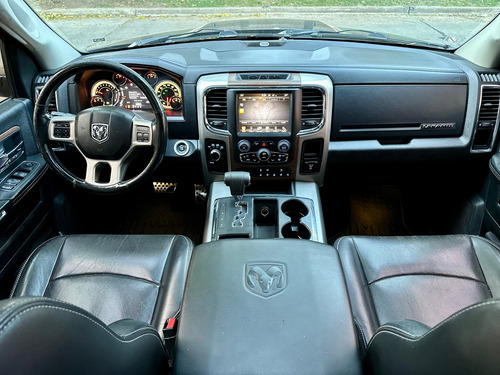 Dodge Ram Laramie 4x4 At