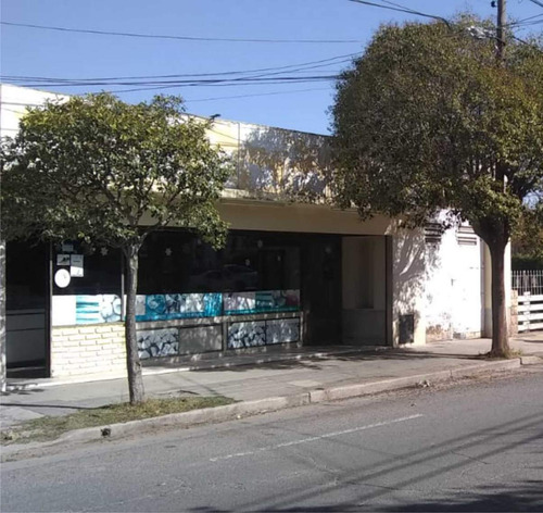 Casa   Local Comercial En Venta, La Cumbre - B° Marqués De Sobremonte - 2 Dormitorios