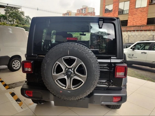 Imagen 6 de 9 de Jeep Wrangler Unlimited Sahara At 2023
