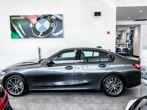Imagen 4 de 21 de Bmw Serie 3 330i Sportline 0 Km 2023 - Bmw Autopremier