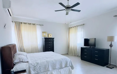 Preciosa Y Amplia Casa, Súper Ubicación En Puerto Vallarta ¡¡¡vive A Unos Pasos De La Playa!!! -no Créditos- Jagr
