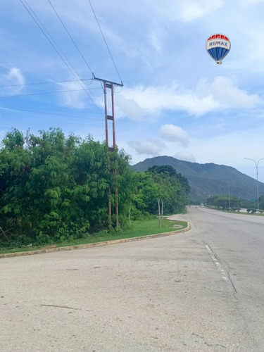 Re/max 2mil Vende, Terreno, Sector Guatamare, Arismendi, Isla De Margarita.