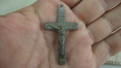 Antiguo Cruz Crucifijo Medalla Metal 5,2 X 2,9 X 4mm