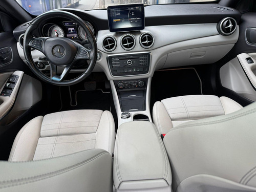 Mercedes-Benz Classe GLA 1.6 CGI ENDURO 16V TURBO FLEX 4P AUTOMÁTICO