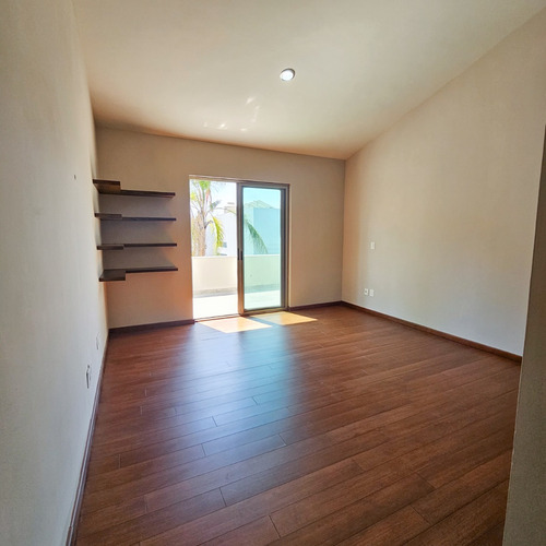 Exclusiva Residencia, Condominio Puerta Plata En La Zona Diamante De Zapopan.