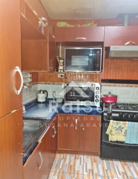 Casa Con Local Comercial Funcionando