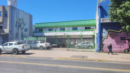 Bodega De 460 M2 Ubicada En Av. Carreras Concepción