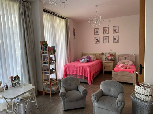 Imagen 10 de 25 de Amplia Casa En Venta Sector Exclusivo Chicureo