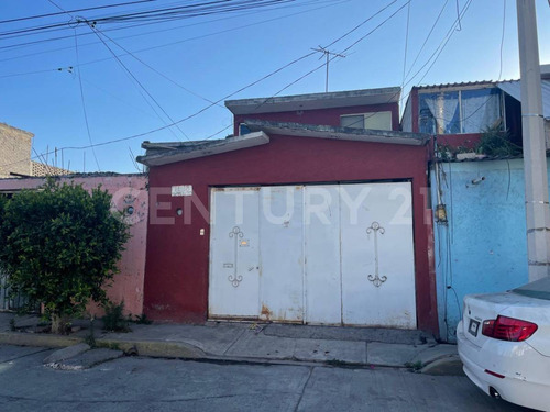 Casa En Venta, Colonia San Miguel Xico, Valle De Chalco.