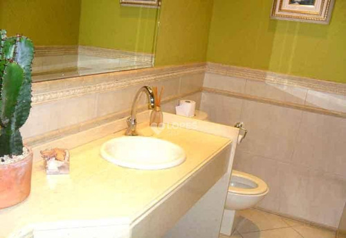 Imagem 10 de 13 de Casa Com Vista Maravilhosa, Lazer Privativo, Em Condomínio Estruturado, 05 Qts./05 Suítes, R$ 2.500.000,00 - Camboinhas - Niterói/rj Niteró - Ca20238