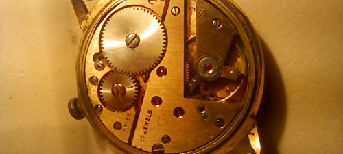 Reloj Pulsera Antiguo. 17 Rubíes. Único.