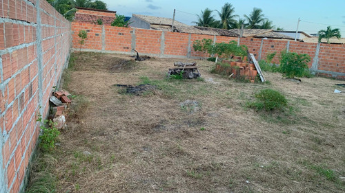 Terreno Na Praia De Subaúma, Bahia.  