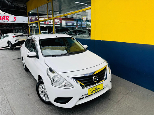 Nissan Versa 16SV CVT