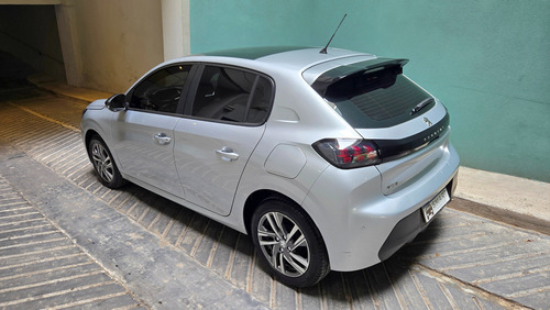 Peugeot 208 1.6 Feline Tiptronic