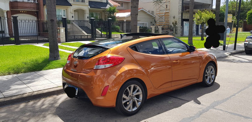 Hyundai Veloster 1.6 6at 130cv