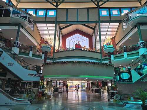 Local Centro Comercial Puente Real