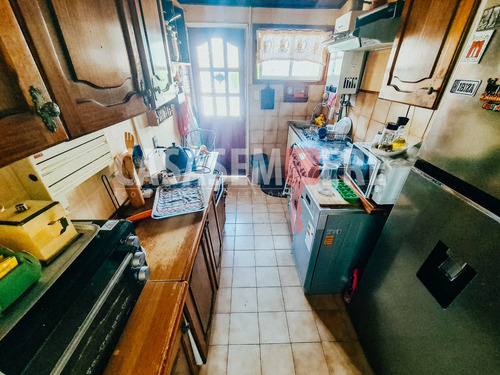 Casa Muy Soleada En Concón. 1 Cuadra Av. Concon-reñaca!