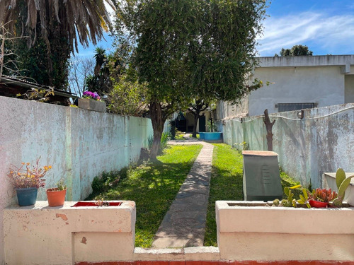 Venta Casa Ph 3 Ambientes Con Fondo Libre Castelar Centro