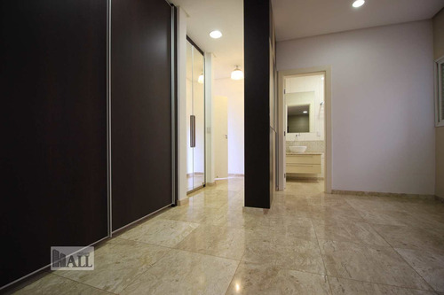Casa À Venda No Condomínio Damha I Com 5 Quartos E 6 Vagas - V5997