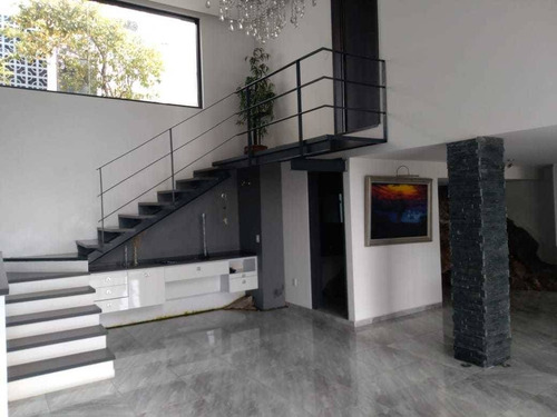 Imagen 9 de 30 de Venta De Amplisima Casa Residencial Toluca, Estado De México