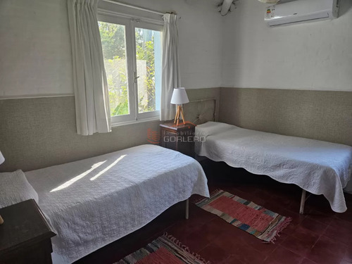 Casa En Venta Y Alquiler Temporal En La Barra, Excelente Comodidades, Muy Lindo Entorno, 3 Dormitorios