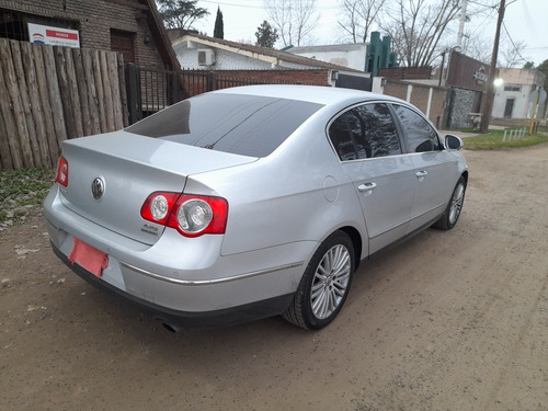 Imagen 10 de 15 de Volkswagen Passat 2010 3.2 V6 Fsi Highline Blindado