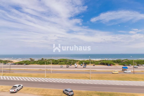 Penthouse En Playa Brava - Parrillero Propio