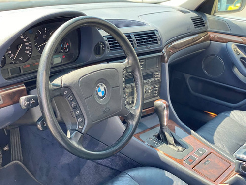 Imagem 10 de 14 de Bmw 740i 4.4 V8 32v Gasolina 4p Automático