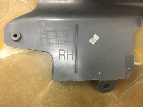 Moldura Inferior Poste Der Chevrolet Lacetti 96555539 35466 (Usado)