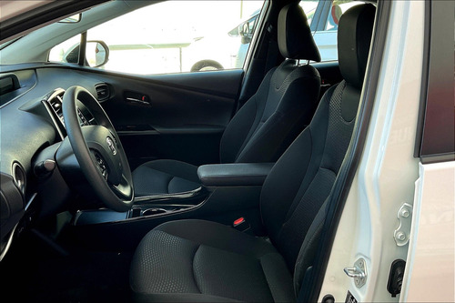 Toyota Prius 1.8 Base Cvt