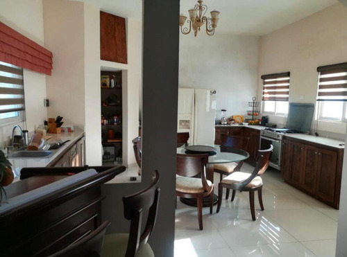 Casa En Venta En Colonia Loma Prieta, Montemorelos, Nuevo León