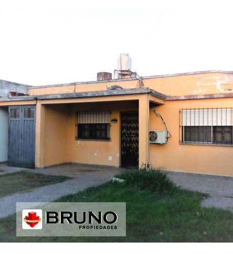 Casa Con Departamento En Venta En Merlo Sur