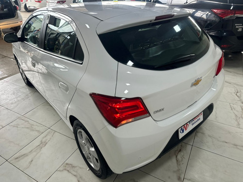 Chevrolet Onix 1.4 MPFI LT 8V FLEX 4P AUTOMÁTICO
