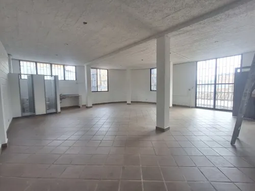 Bodega En Arriendo Ubicada En Medellín Sector Guayabal (26184).