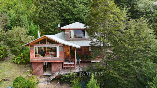 Casa Refugio Con Increíbles Vistas Al Lago Riñihue