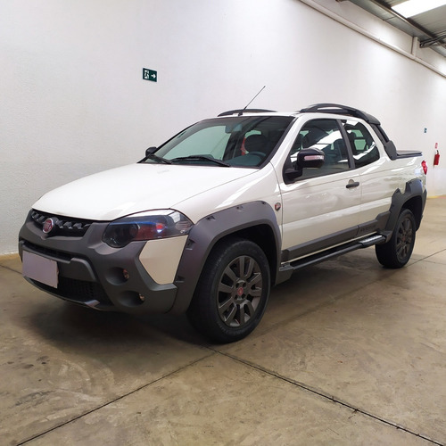 Imagem 1 de 10 de Fiat Strada Adv Extreme Cd 1.8 Flex Aut Completo 2016