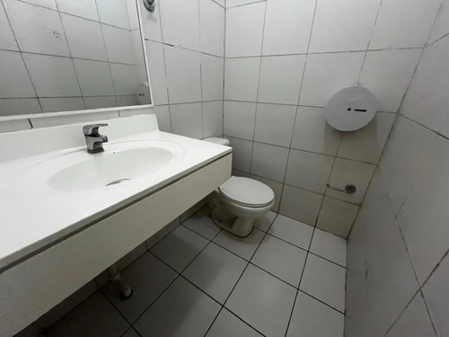 Ciudad Empresarial 300m2 Habilitada 10 Privados Trifasica