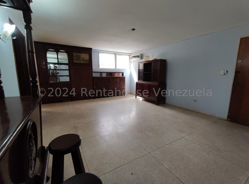 Apartamento En Venta En Altamira Mls #24-18574 Yf