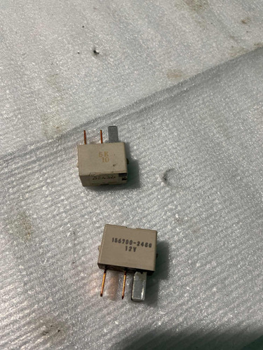 Relay Denso Para Carros Suzuki 156700-2480 (Usado)