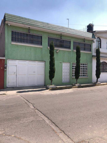Imagen 21 de 30 de Casa En Venta 5 Recamaras Colonia Ocho Cedros Toluca