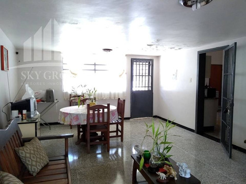 Imagen 9 de 26 de Amplia Casa En Lomas Del Este, Valencia 04127407774 (atc-624)