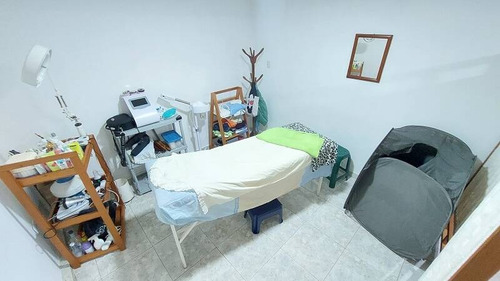 Vendo Casa Comercial Con 8 Consultorios Y Un Local En Urb La Esmeralda. Cod A 283649