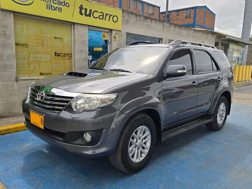 Toyota Fortuner 3.0 Srv D-4d 4x4